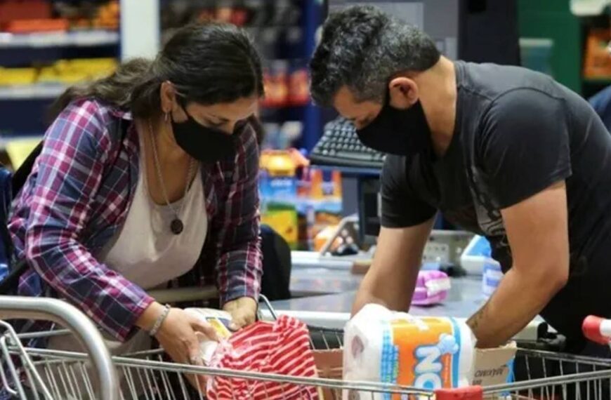 La inflación argentina se acelera en junio y alcanza el 64% anual